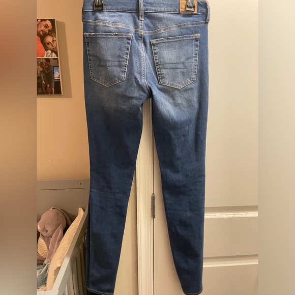 American Eagle size 6 jeans - Picture 2 of 3